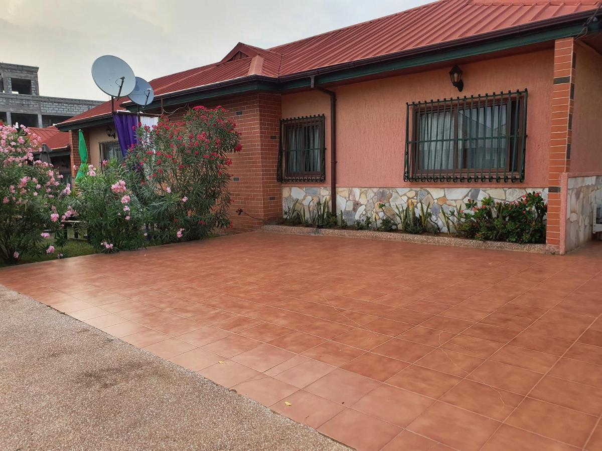 Santa Monica Home Lodge Senchi Екстериор снимка