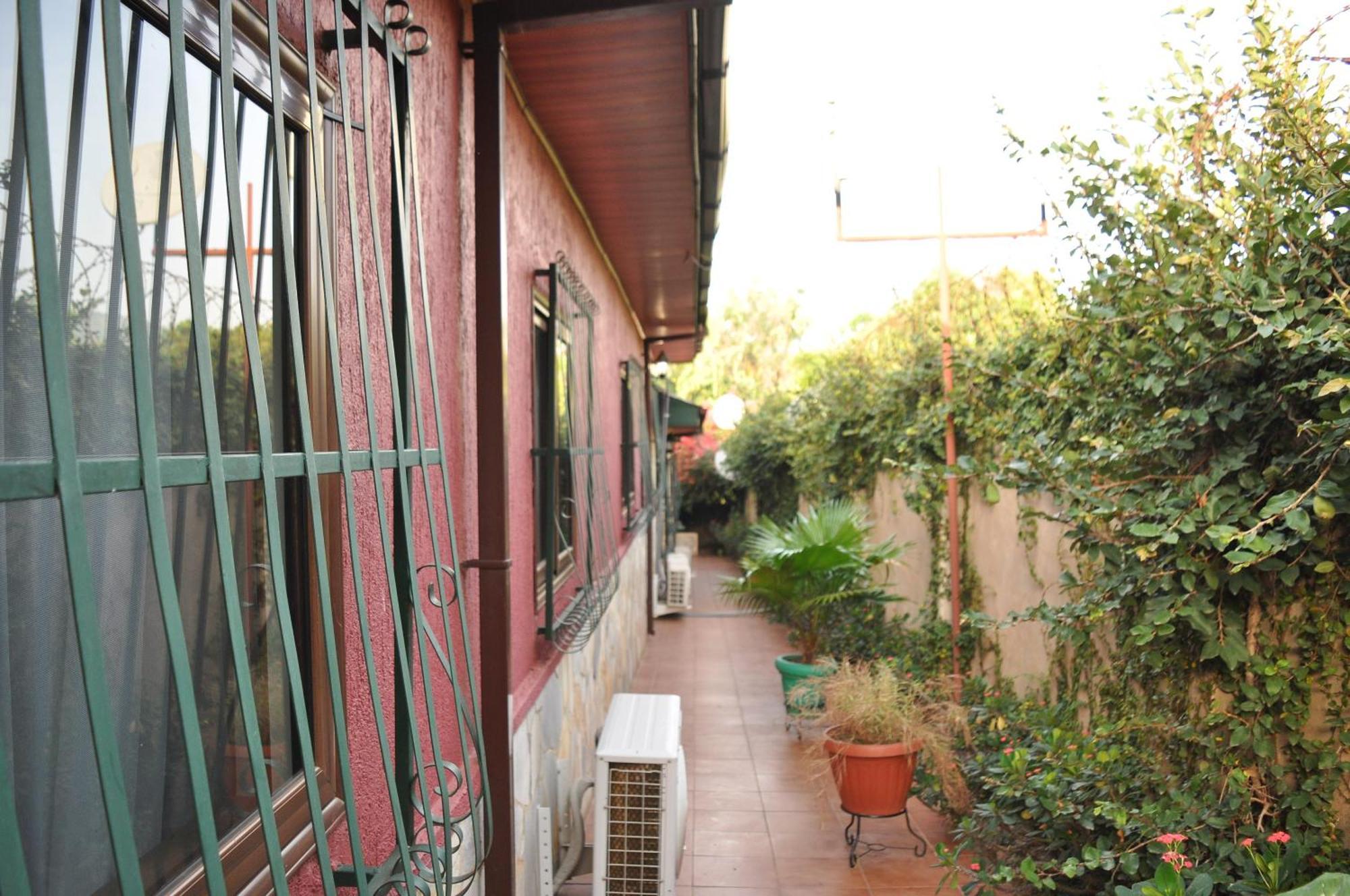 Santa Monica Home Lodge Senchi Екстериор снимка