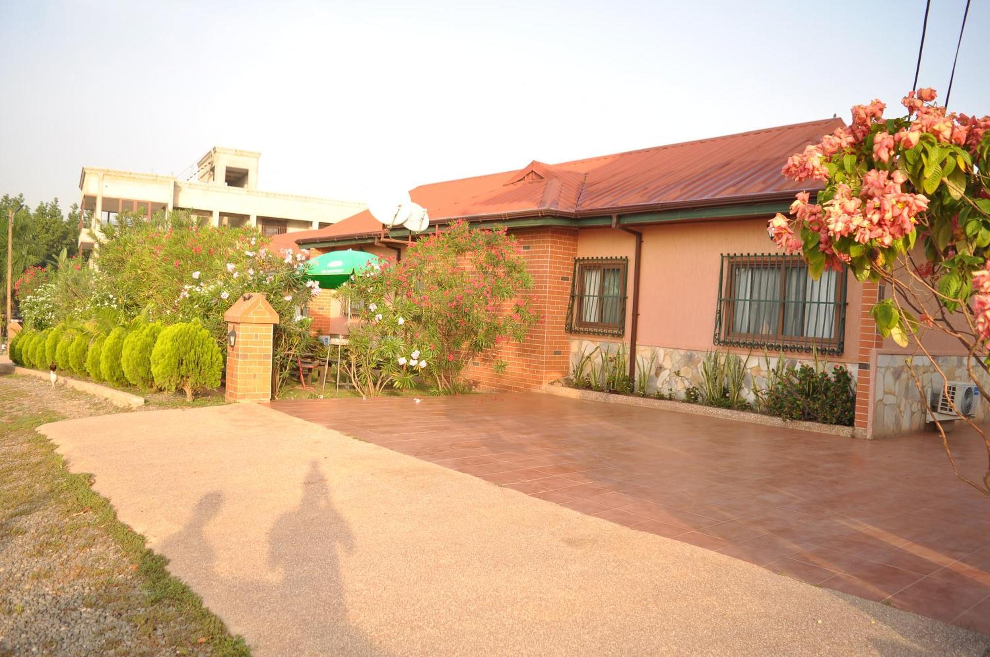 Santa Monica Home Lodge Senchi Екстериор снимка