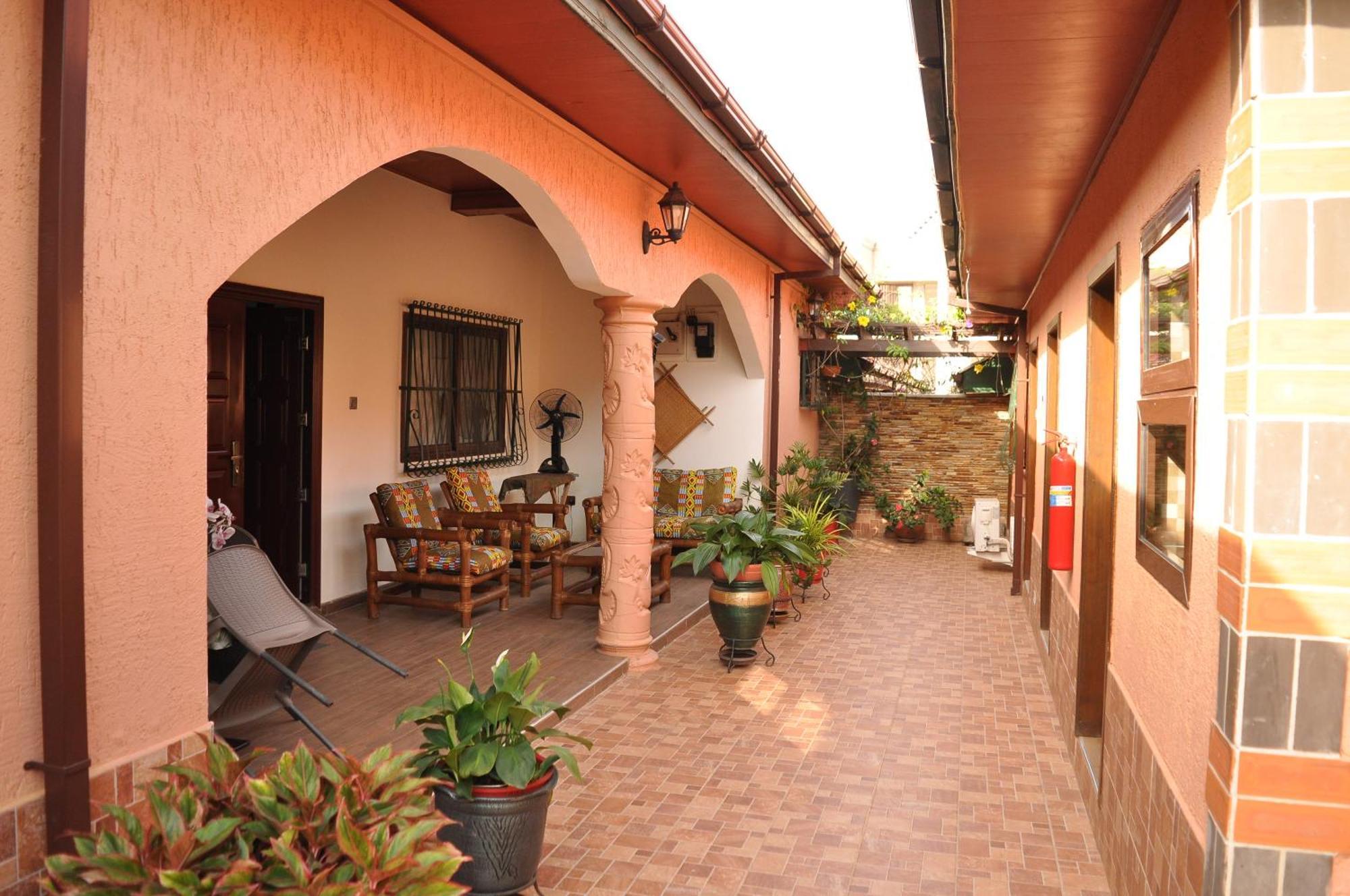 Santa Monica Home Lodge Senchi Екстериор снимка