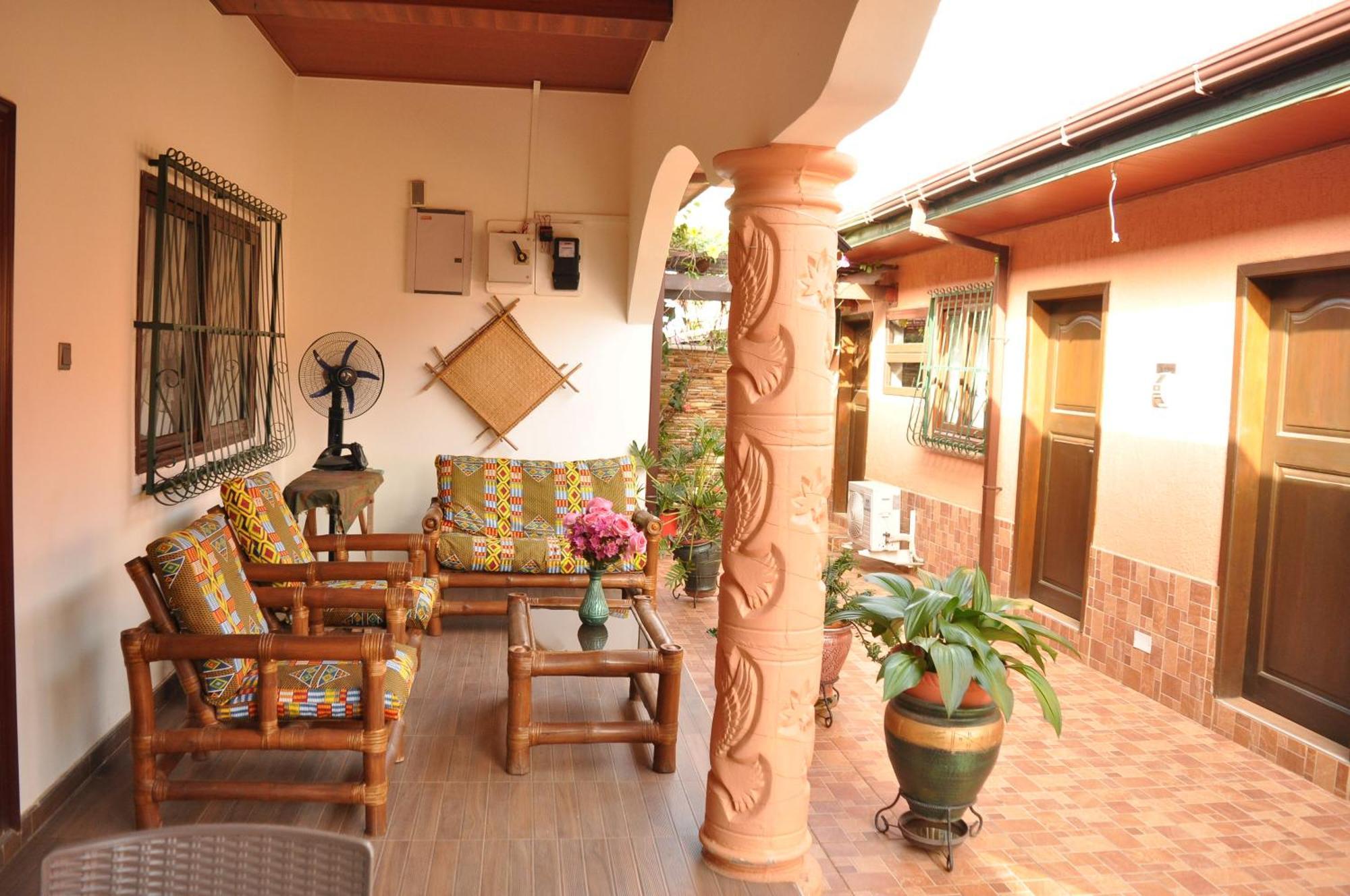 Santa Monica Home Lodge Senchi Екстериор снимка