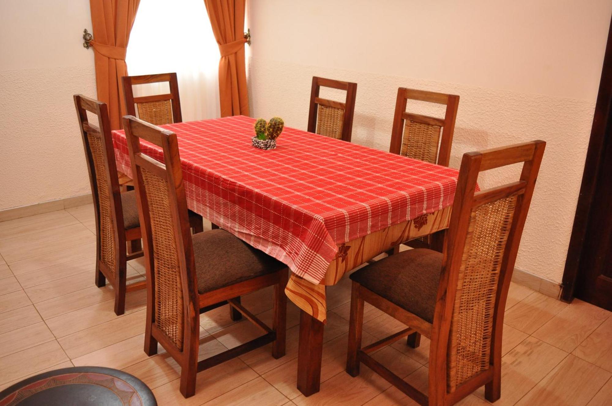 Santa Monica Home Lodge Senchi Екстериор снимка