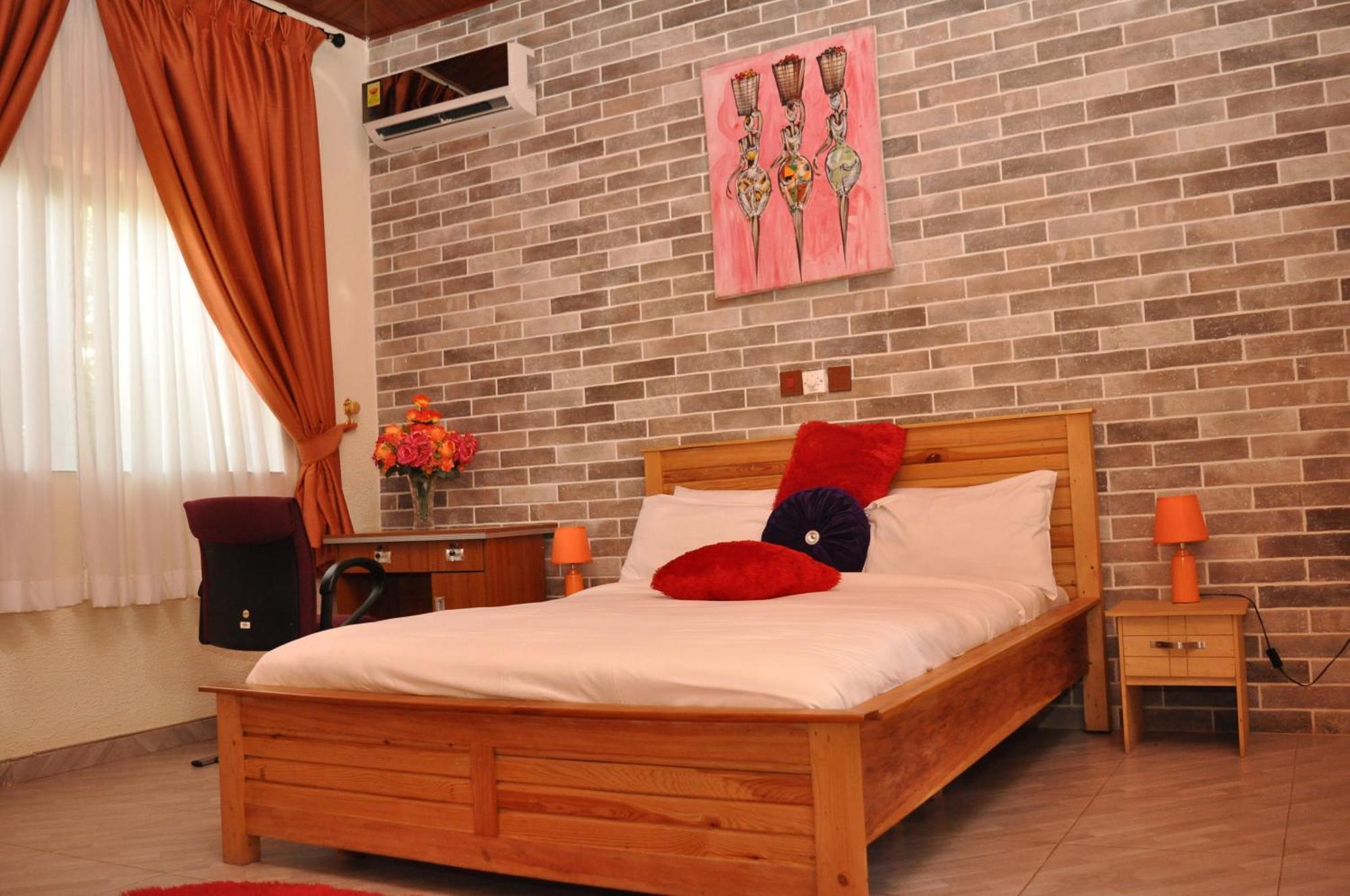 Santa Monica Home Lodge Senchi Екстериор снимка