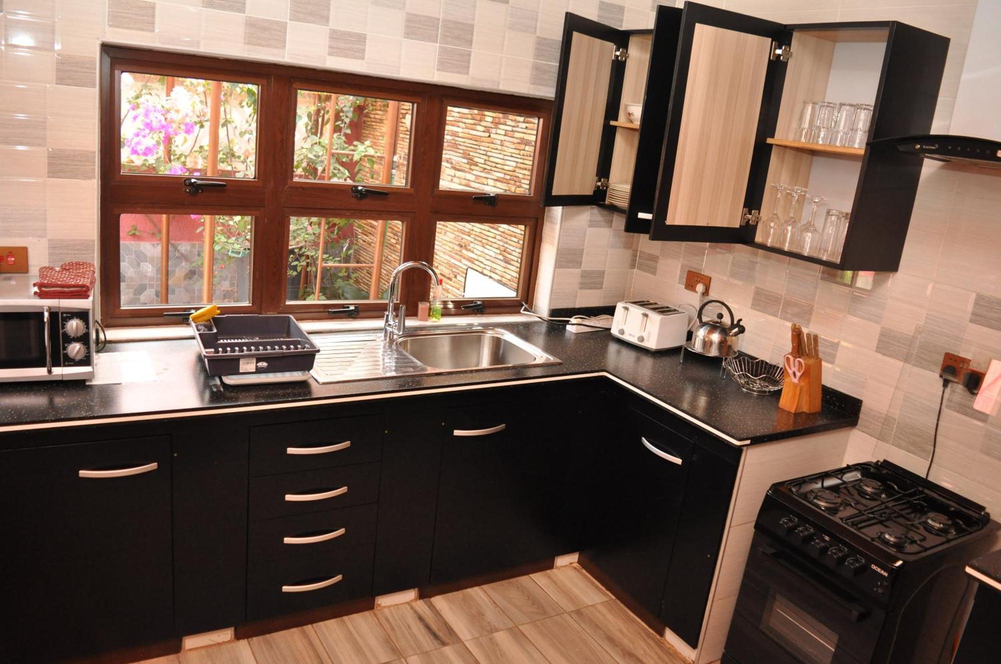 Santa Monica Home Lodge Senchi Екстериор снимка