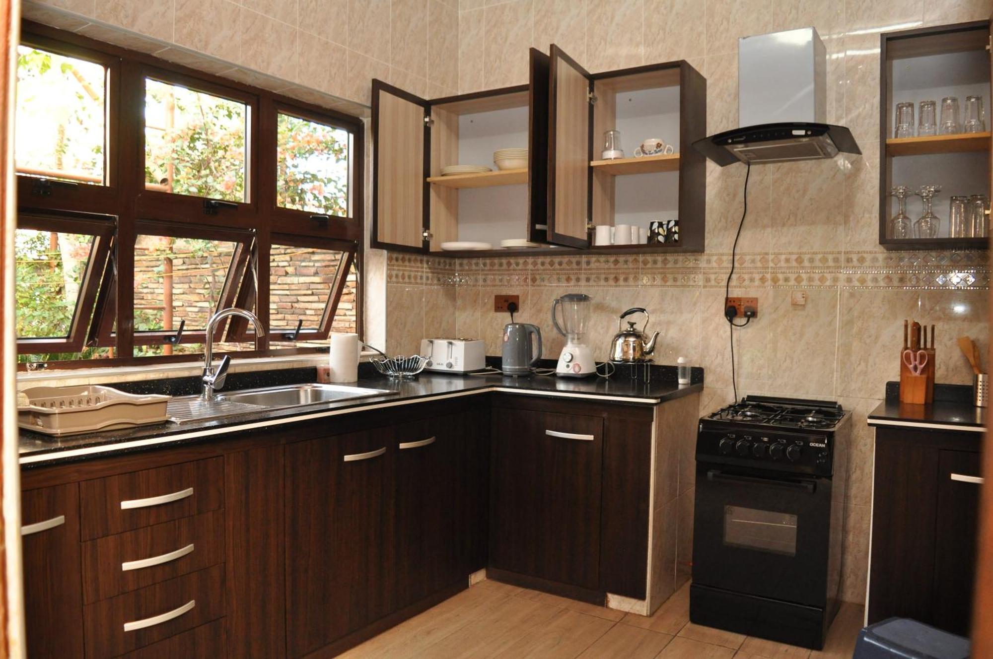Santa Monica Home Lodge Senchi Екстериор снимка