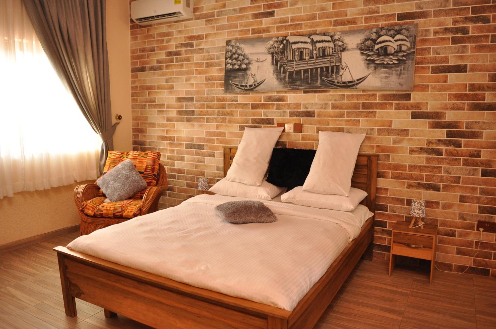 Santa Monica Home Lodge Senchi Екстериор снимка