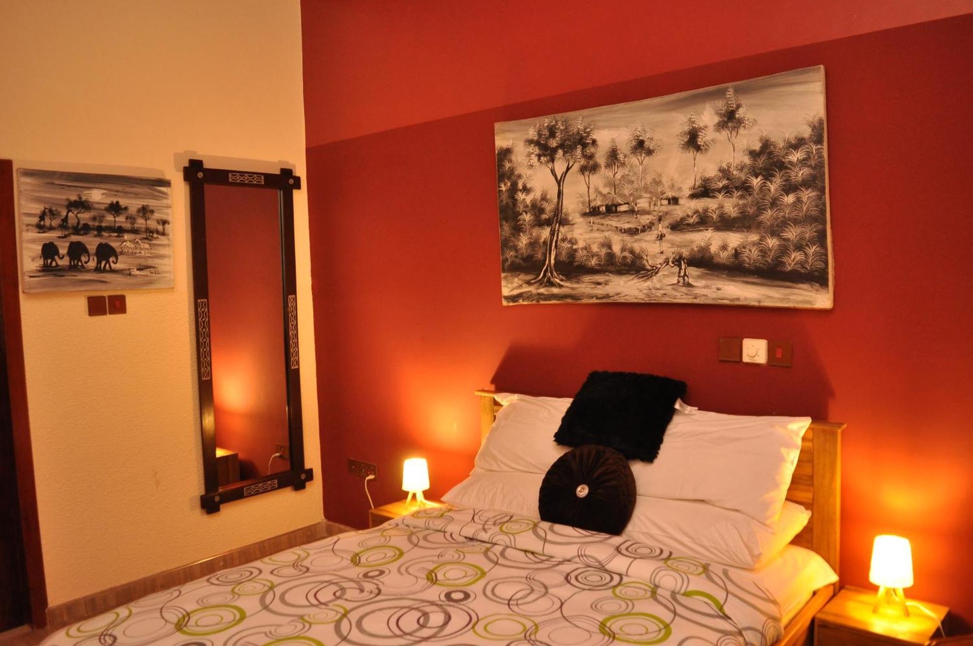 Santa Monica Home Lodge Senchi Екстериор снимка