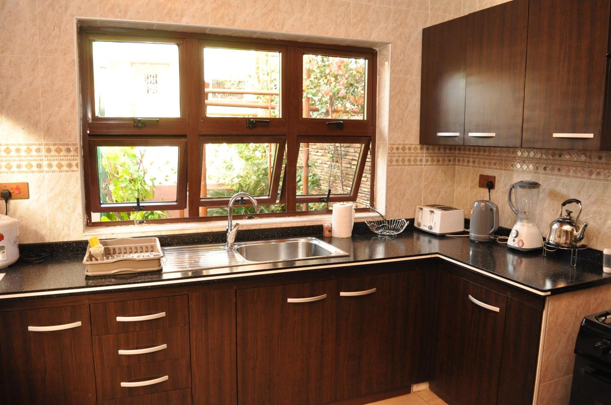 Santa Monica Home Lodge Senchi Екстериор снимка