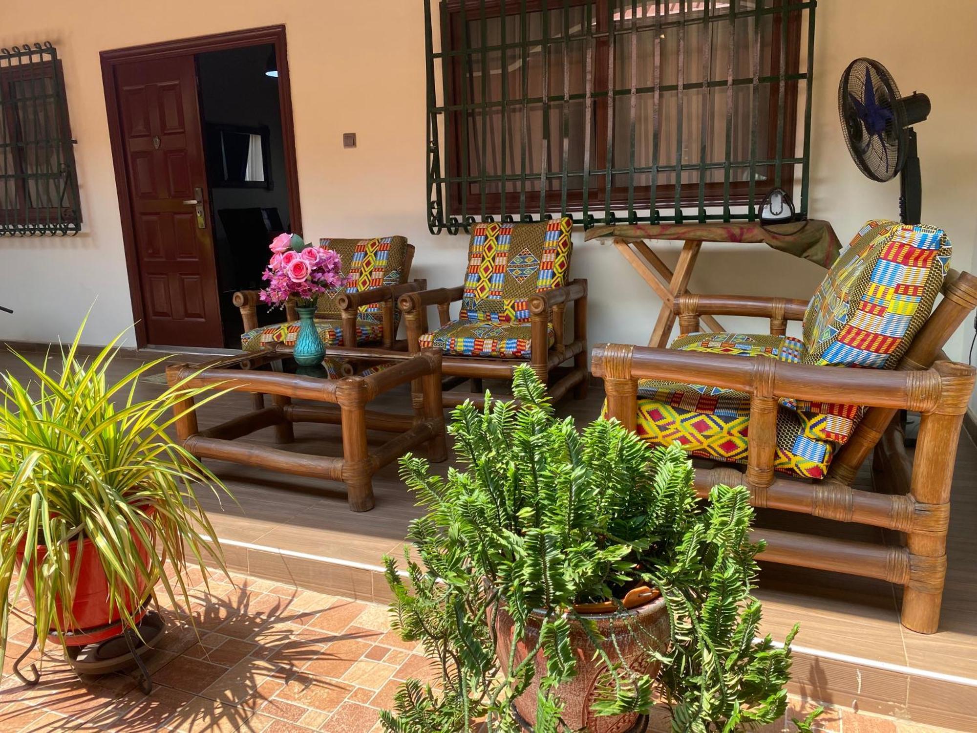 Santa Monica Home Lodge Senchi Екстериор снимка